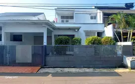 Dijual Rumah 2 Lt Sudah Renovasi Petukangan Selatan, Jakarta Selatan