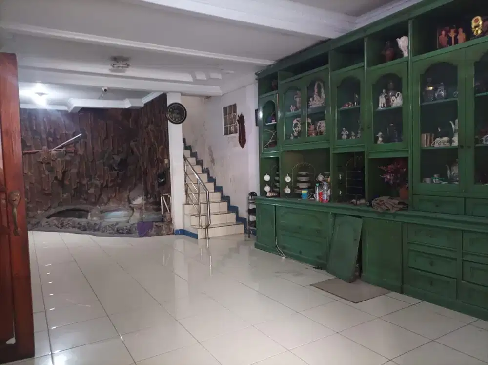 Rumah Strategis Jalan Raya Caringin Belakang Pasar Caringin