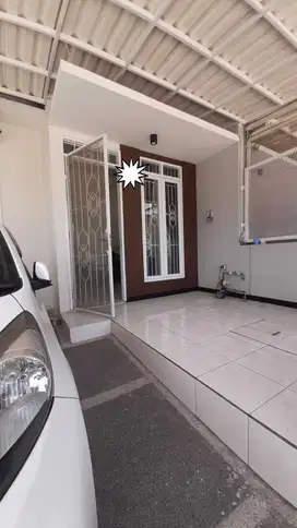 Rumah Nyaman di Greenville TKI Taman Kopo Indah 1