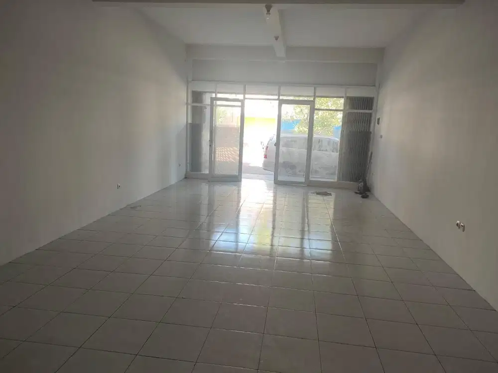 Ruko 2 Lantai Strategis Taman Holis Indah 2