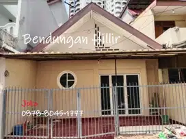 Rumah Asri TERMURAH di Bendungan Hilir, Tanah Abang, Jakarta Pusat