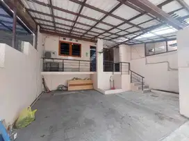 Rumah Favorit di Setraduta Ciumbuleuit Setra Duta
