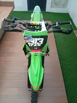 Motor Trail Kawasaki KX 85