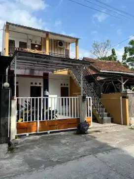 Kost 6 Kamar Strategis Dekat Kampus Sadar Unriyo Ringroad Utara