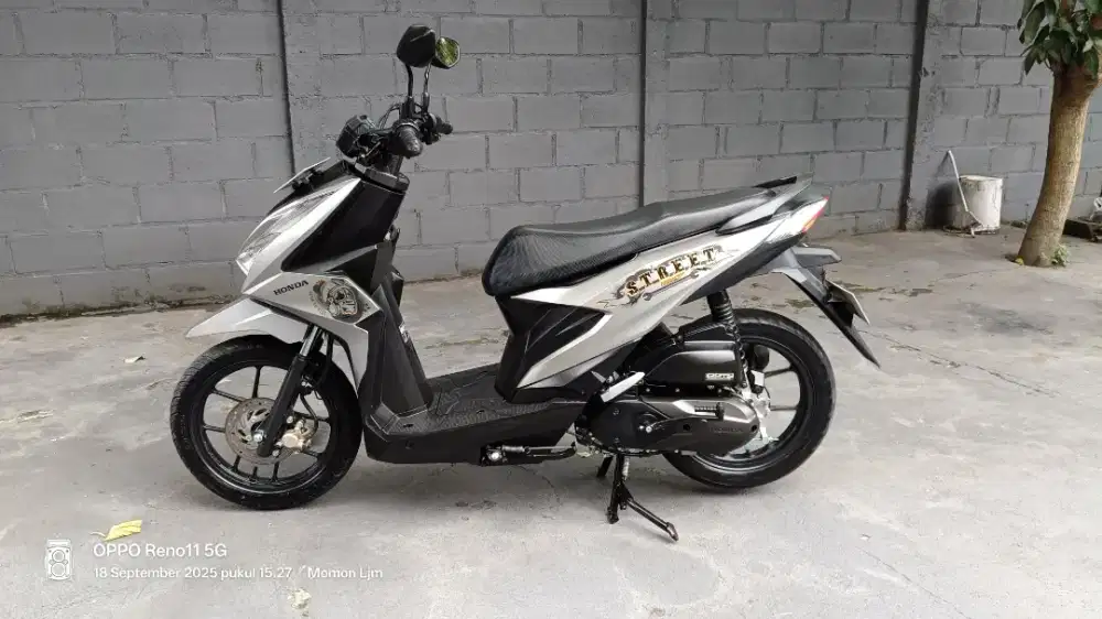Honda New Beat Street 2023