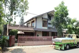 Jual cepat bangunan area komersial Jl. Gegerkalong Hilir, Setiabudi