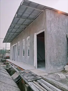 Jual murah rumah 2 lantai Cipondoh Tangerang, butuh renovasi