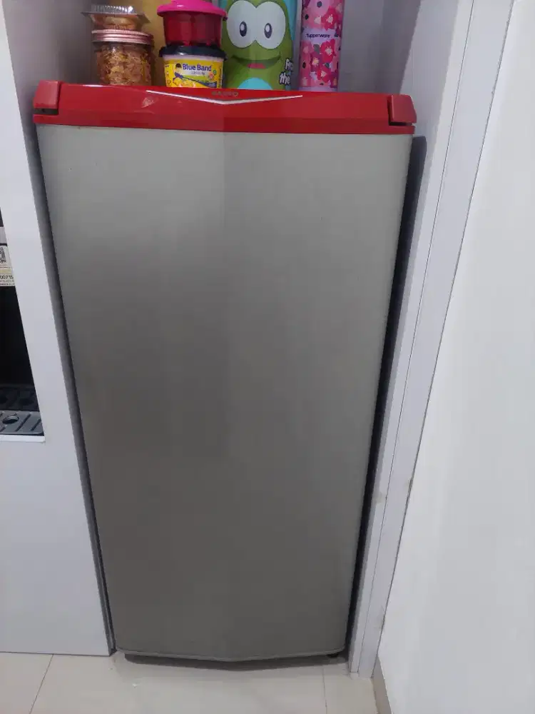KULKAS SANYO SATU PINTU 700RB AJAH