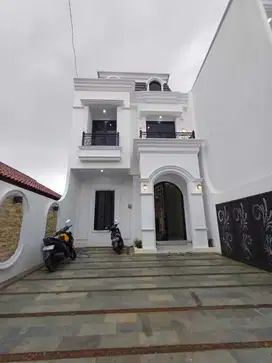 Rumah siap huni jagakarsa strategis akses jalan 2 mobil