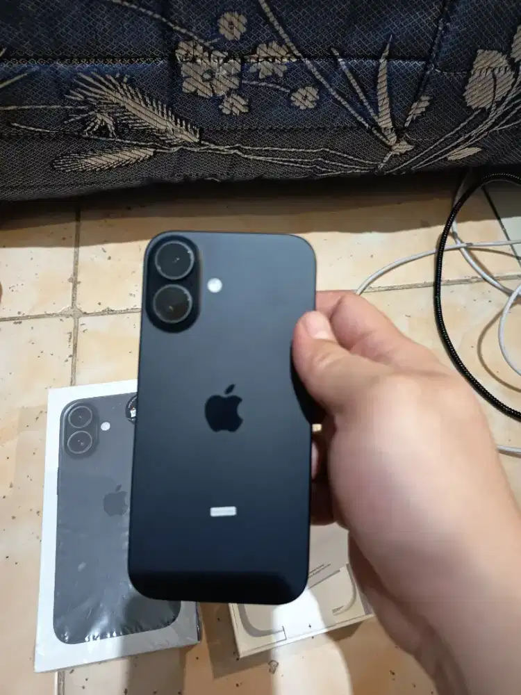 IPHONE 16 128 NEW PEMAKAIAN 2 BULAN(CWE)