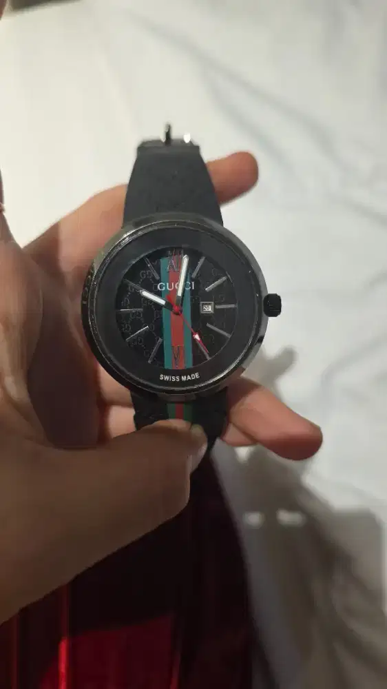 Dijual jam Gucci authentic rubber unisex prelove pribadi