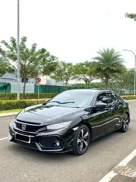 Honda Civic 1.5 Turbo Hatchback A/T 2018