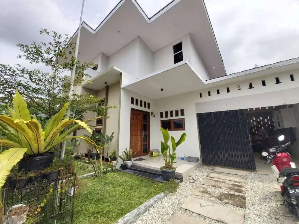 Dijual 1 unit Rumah cantik & murah Jl. Barito Sari, Rumbai, Pekanbaru