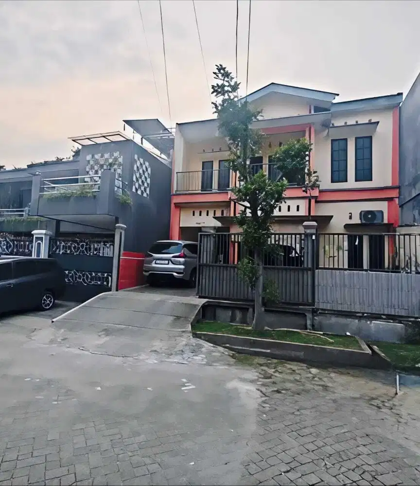 MURAH! Rumah 2 lt komplek Duren Village Ciledug selangkah ke pintu tol