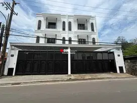 Dijual rumah baru 3 lantai Lokasi Taman Kenten Palembang