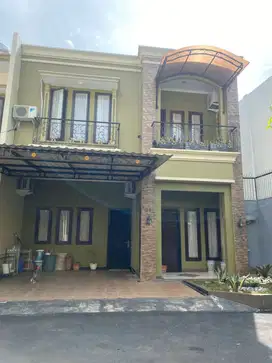 Dijual Cepat  Rumah Modern  di mahakam residence 5 Ciganjur  Jagakarsa jaksel