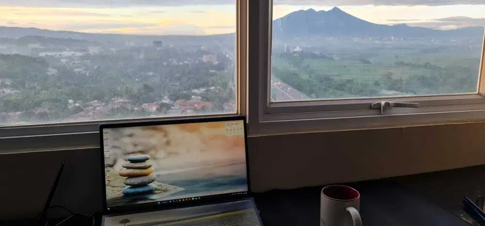DIJUAL APARTMENT VIEW GUNUNG SEMIFURNIS BAGUS LRT CITY RSP SENTUL CITY