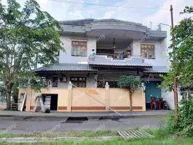 rumah bagus nyaman 2.5 lt siap huni diperum