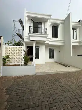 Rumah Dijual SIAP HUNI American Classic Di Jatikramat Dekat Jatibening Kota Bekasi Dekat Tol Jatiasih [AR057]