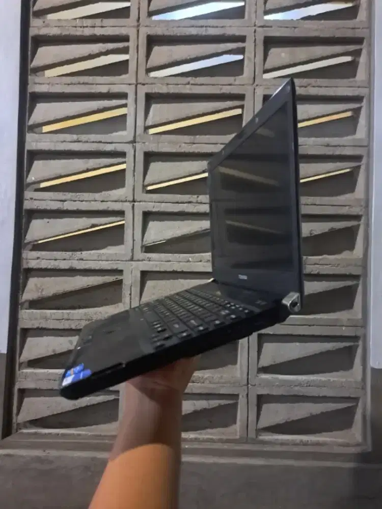 Laptop Toshiba Toshiba Portege R930
Intel Core i5-