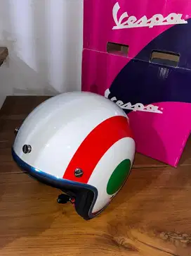 Helm Vespa Italian Flag Original Piaggio Brand New