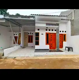 Rumah strategis Pinggir jln,sisa 2unit  dekat ke st. Citayam