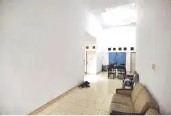 Dijual Rumah Semi Furnish Ditengah Kota, Murah Di Jl. Sudirman