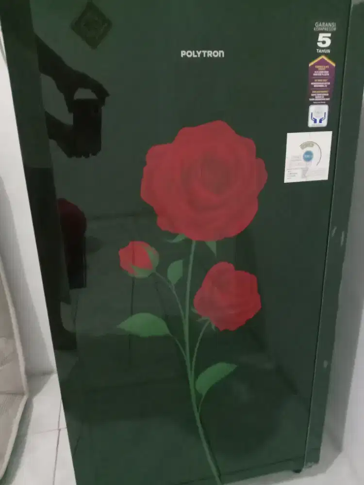 DiJual Kulkas Polytron