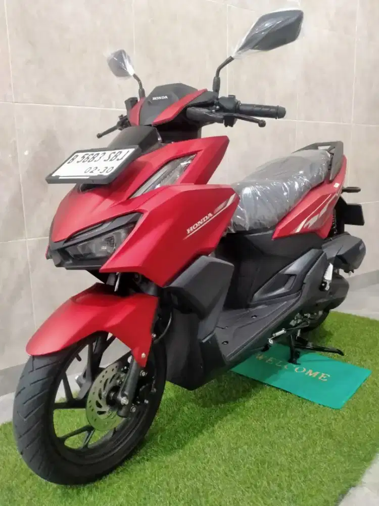 Honda Vario 160 cc CBS Tahun 2025 KM.1000 Seperti Baru