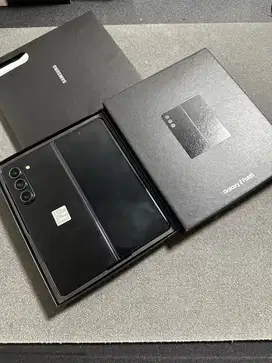 Samsung zfold 5 12 / 1 TB resmi sein