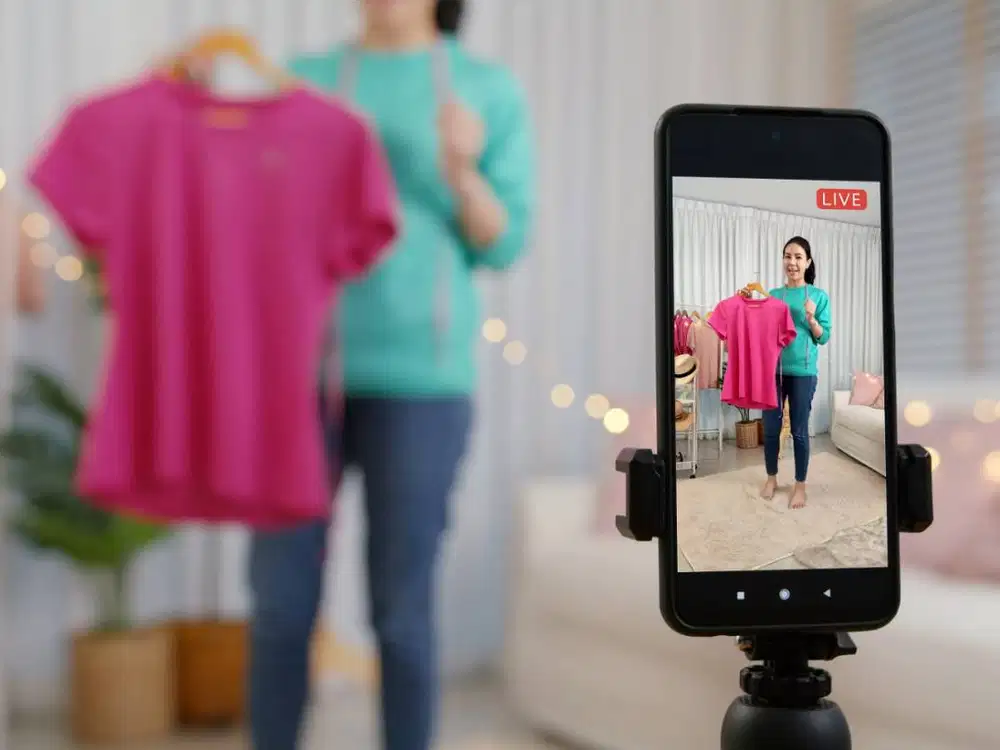 Dibutuhkan 1 orang sales live streamer wanita.