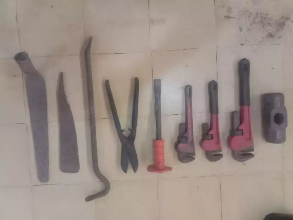 Kunci kunci bekas