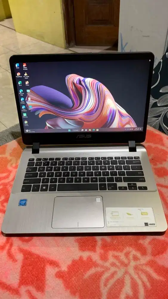 Laptop Asus X407MA
