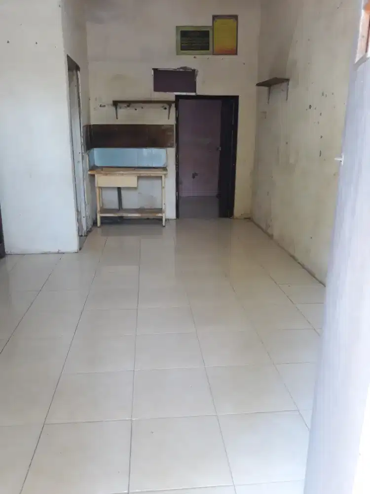 Toko+kamar dikontrakan minim 3thn