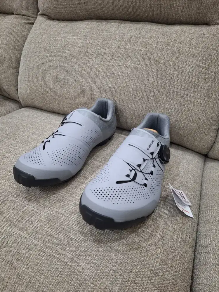 Sepatu sepeda MTB Shimano XC3