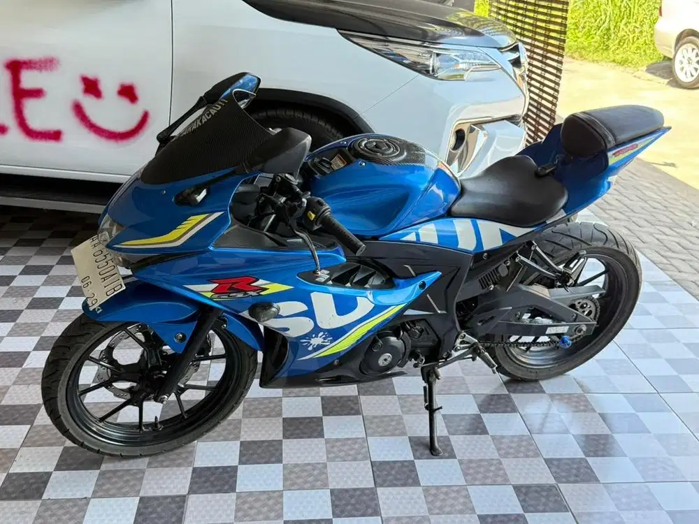 Suzuki gsx 2017 plat aa josss