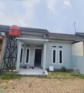 DI JUAL RUMAH LOKASI STRATEGIS