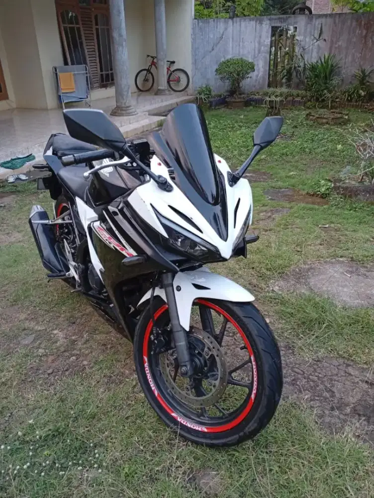2017 CBR 150R 14 NEGO TIPIS