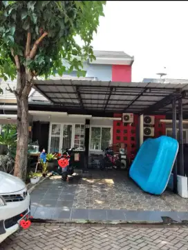 Dijual Rumah semi furnish 1,5lantai di Cibubur Country