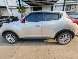 Jual Mobil Nissan juke RX 1.5 Matic silver