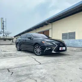 Lexus ES300H Ultra Luxury Hybrid 2018