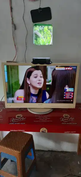 Led tv sharp aquos 32+setop box matrix apple hd+antena