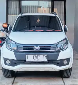 Daihatsu Terios R 2015