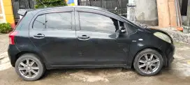 Dijual mobil Yaris manual