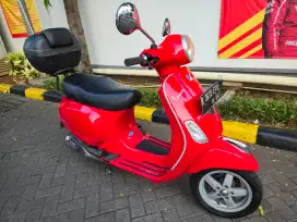 DIJUAL VESPA LX 150 ie [Tahun 2012]