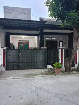 Rumah Bumi Mutiara Blok JI2 No. 26 RT 01/34 Gunungputri Bogor