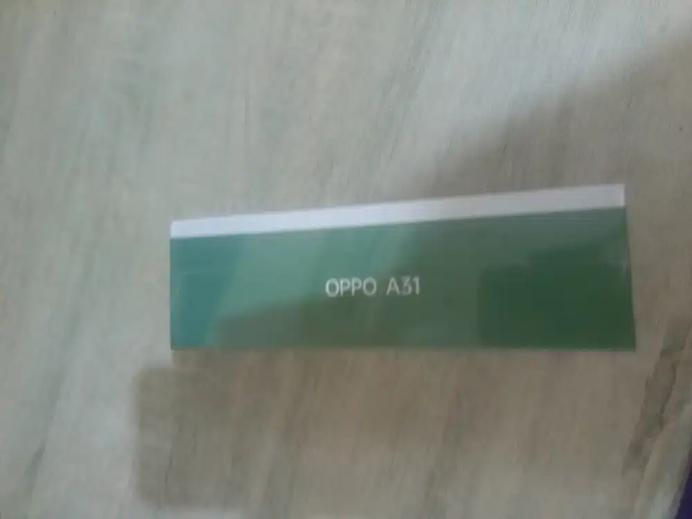 oppo a31 ram 6/128 dapat hadiah mau jual aja masih segelan
