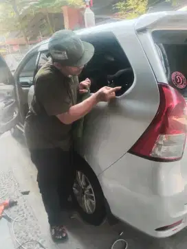 Pemasangan Kaca Film Mobil 3m Black Beauty