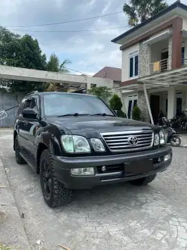 Toyota cygnus terawat tangan pertama