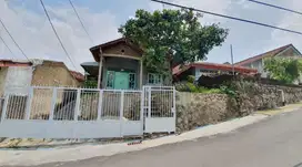 Dijual Tanah dan Bangunan